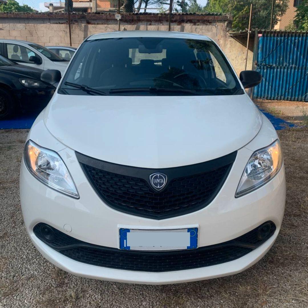 Lancia Ypsilon 1.0 hybrid Silver KM REALI