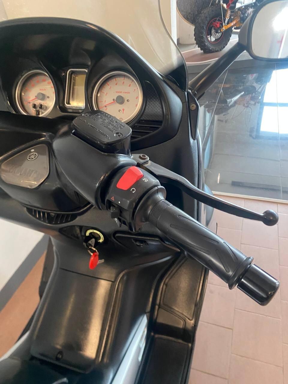 Yamaha T Max
