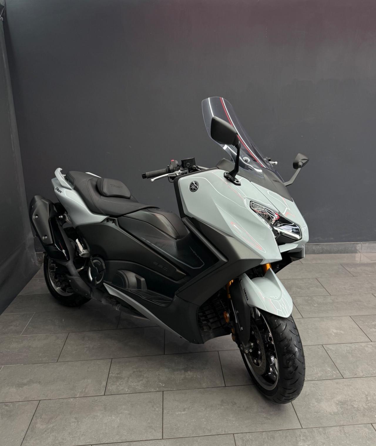 Yamaha TMAX 560 Tech Max 2025 0 sinistri Nuovo