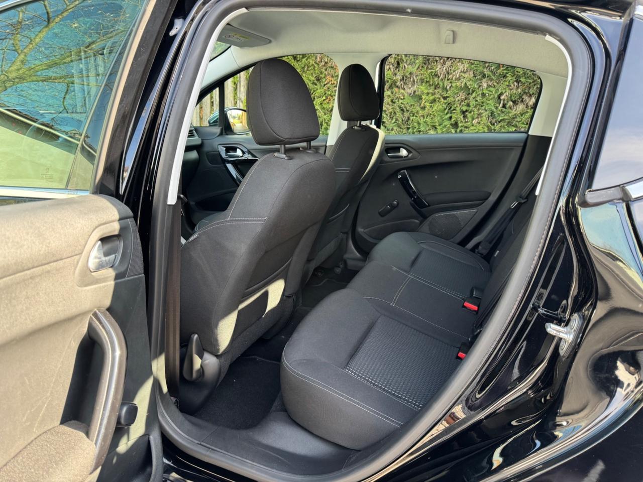 Peugeot 208 PureTech 82 Stop&Start 5 porte Allure