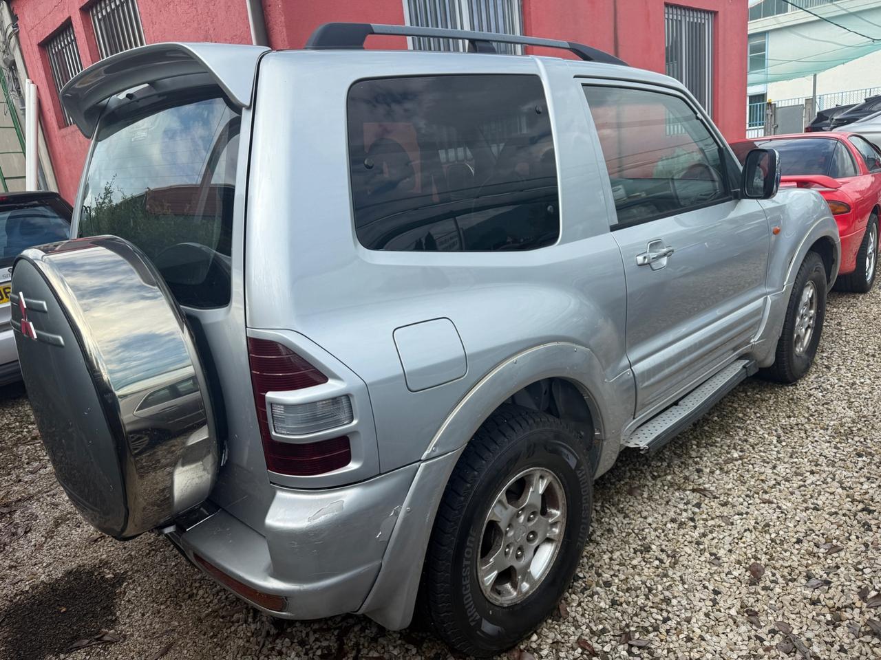 Mitsubishi Pajero 3.2 16V DI-D 3p. GLX