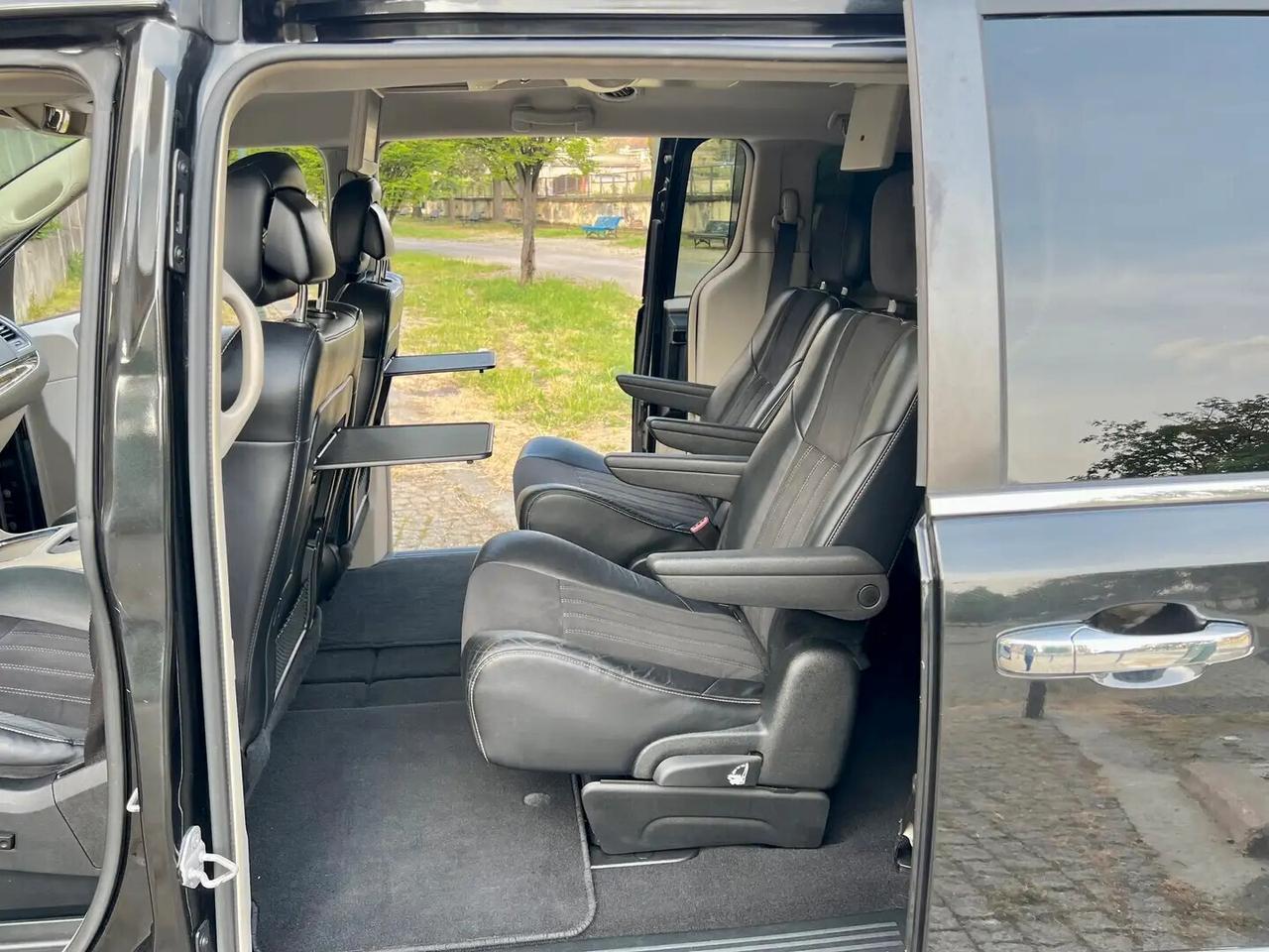 Lancia Voyager 2.8 Turbodiesel Platinum 177 CV