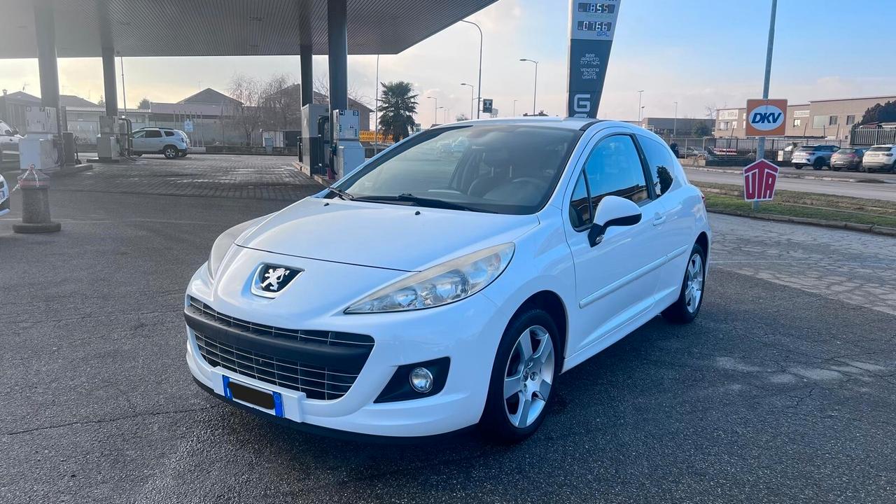 Peugeot 207 1.6 8V HDi 93CV 3p. Allure