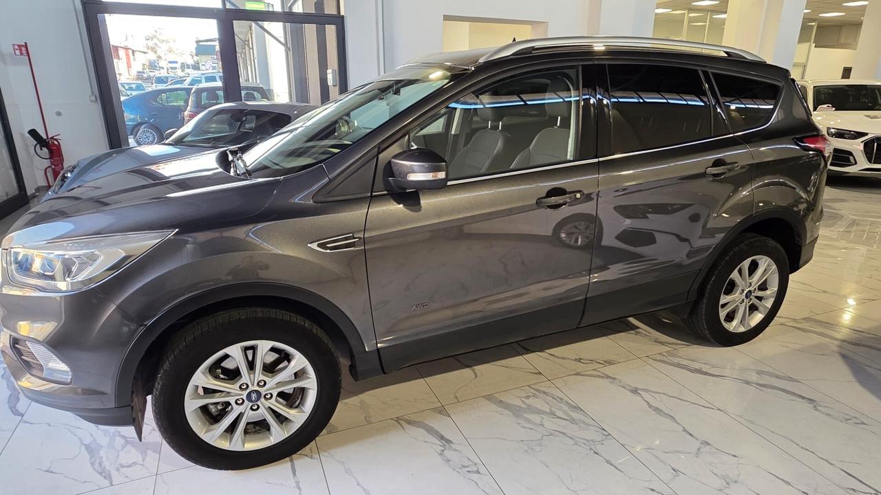 Ford Kuga 2.0 TDCI 150 CV S&S 4WD ST-Line