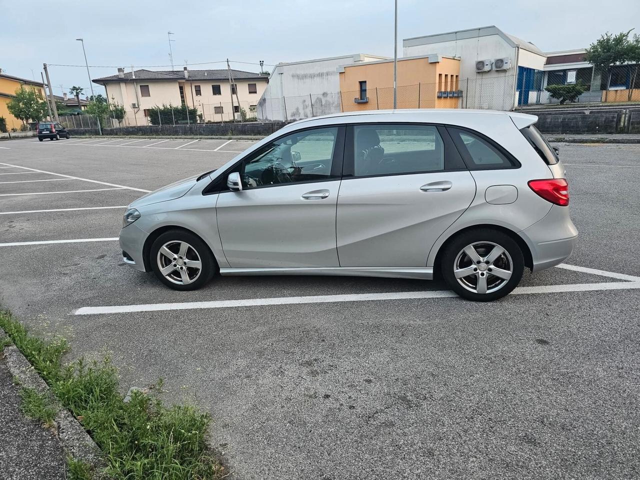 Mercedes-benz B 180 d Automatic Premium