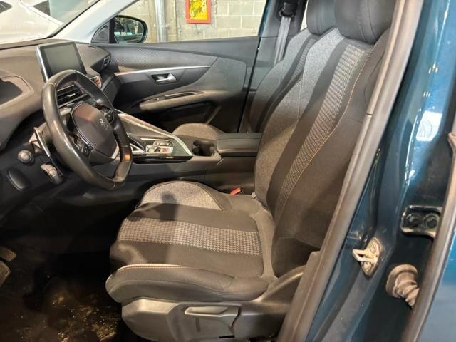 Peugeot 3008 BlueHDi 130 S&S EAT8 Active Pack