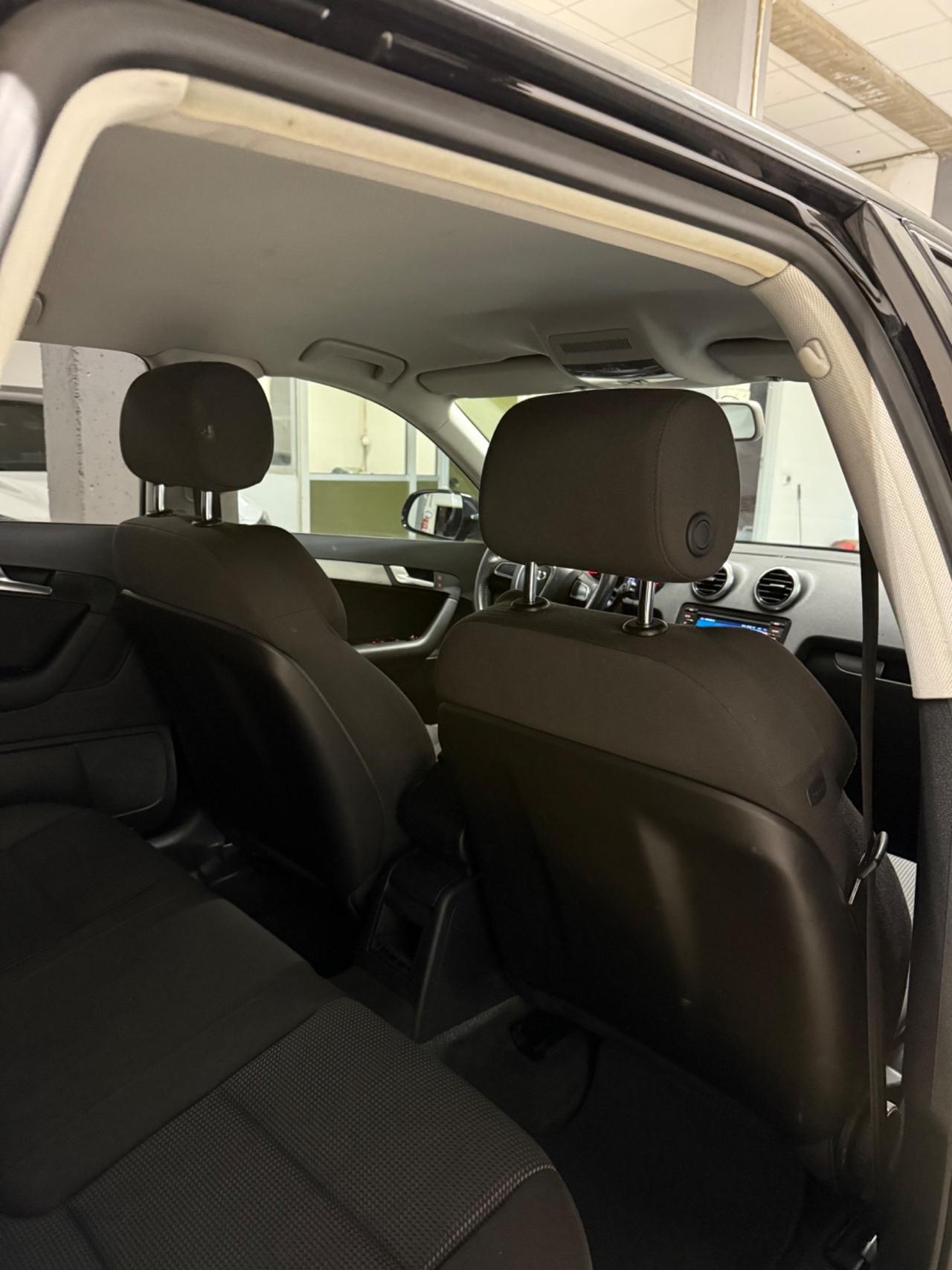 Audi A3 SPB 1.6 TDI 105 CV CR Attraction