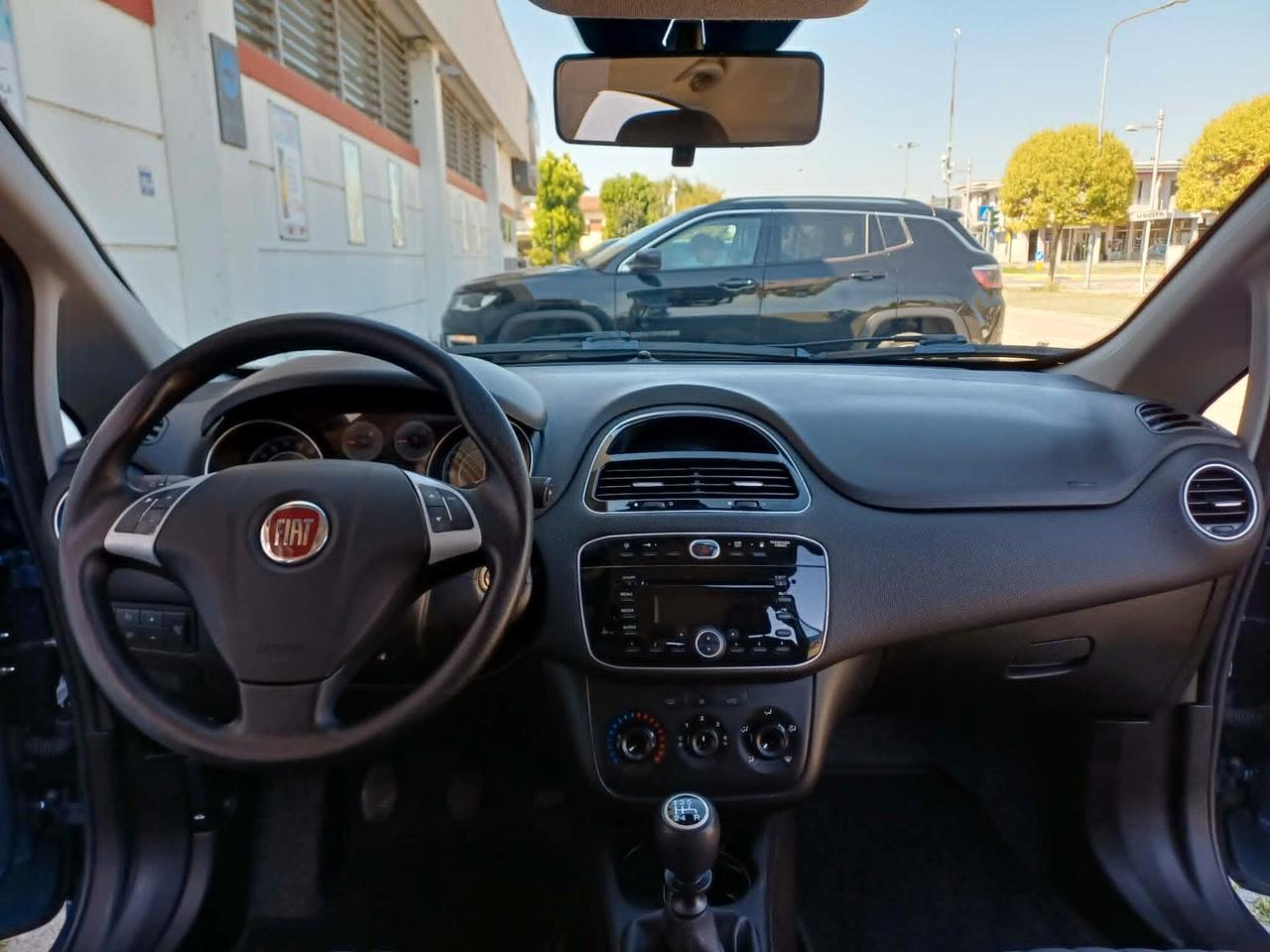 Fiat Punto 1.4 8v 77 cv 5 porte Natural Power Street
