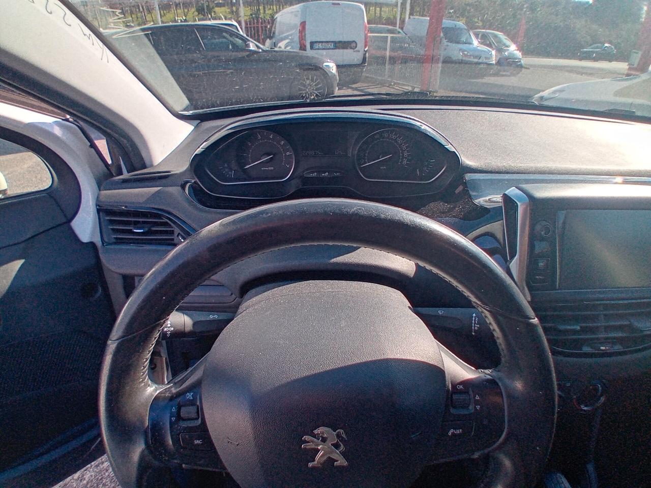 Peugeot 208 PureTech 82 5p. GPL Allure finanzio