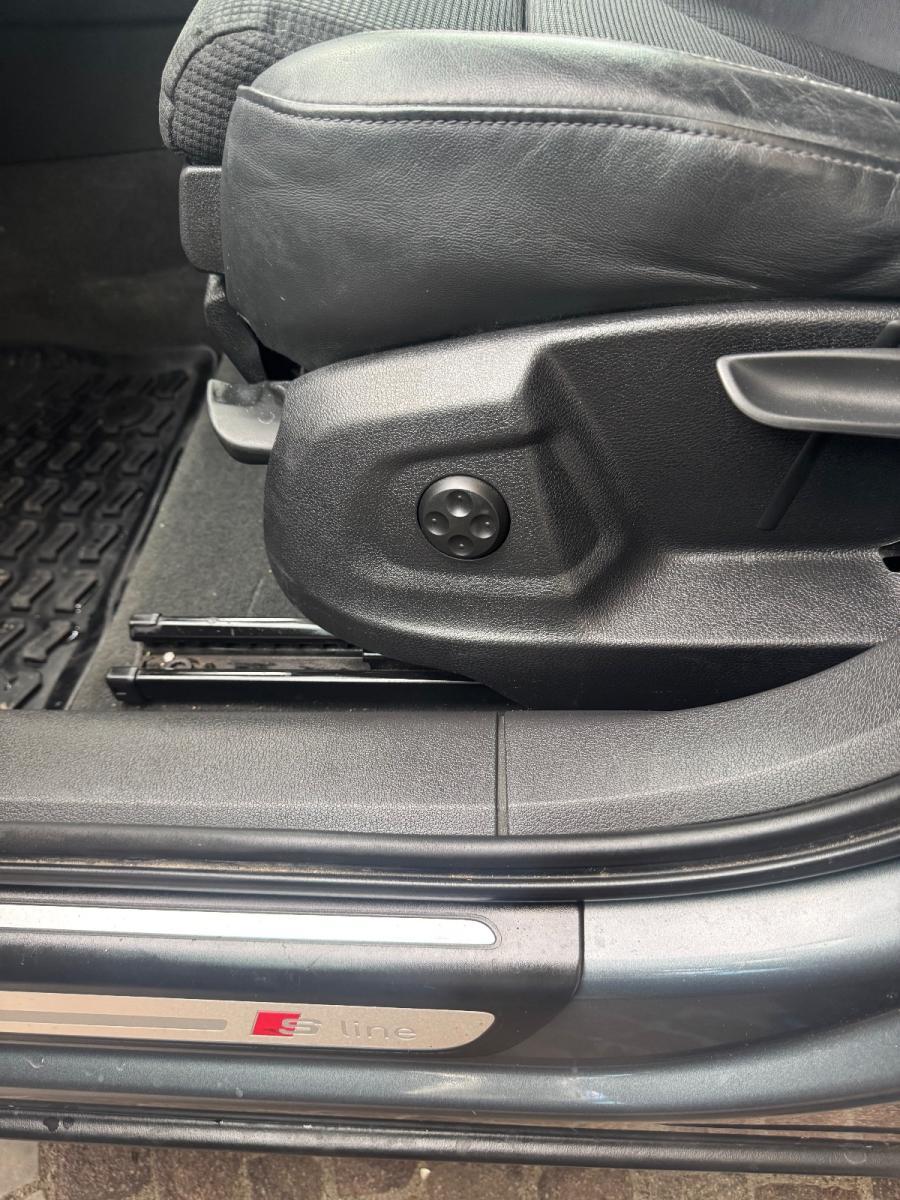 AUDI Q3 2.0 TDI 150 CV S tronic quattro edition Sport