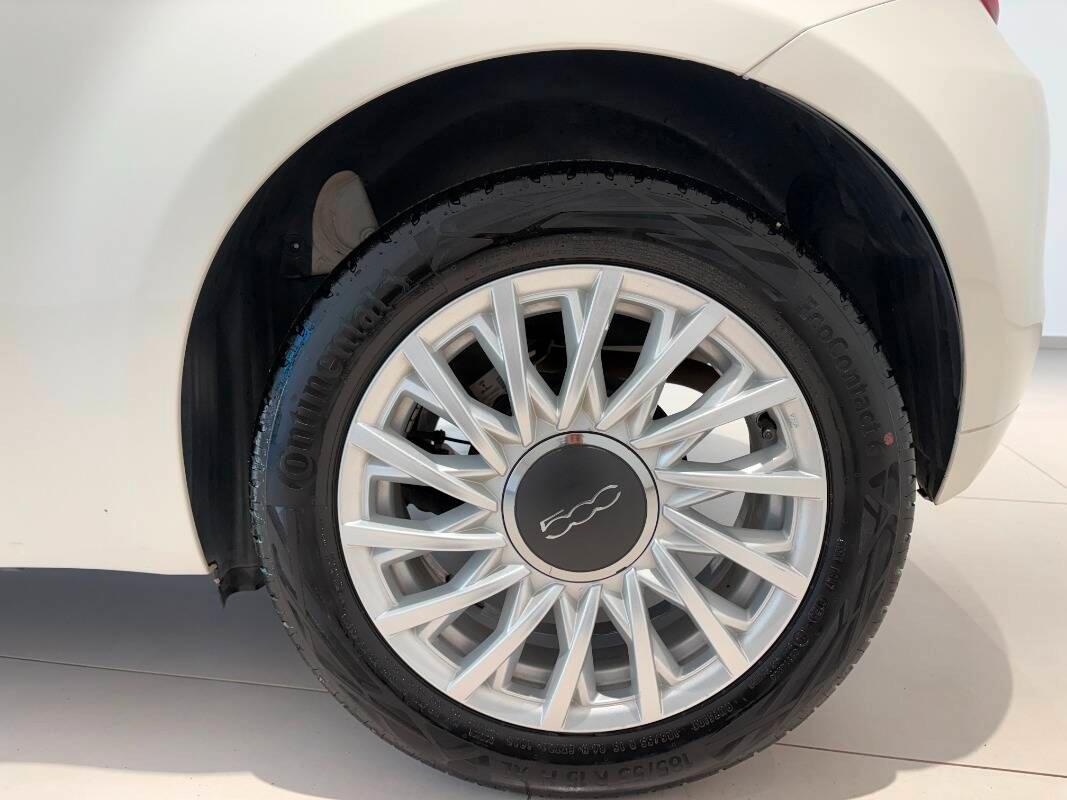 Fiat 500 1.0 hybrid 70cv