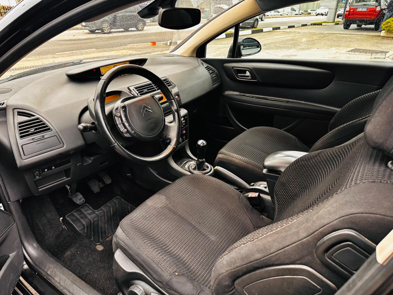 Citroen C4 Coupé 1.6 HDi 110CV FAP VTR