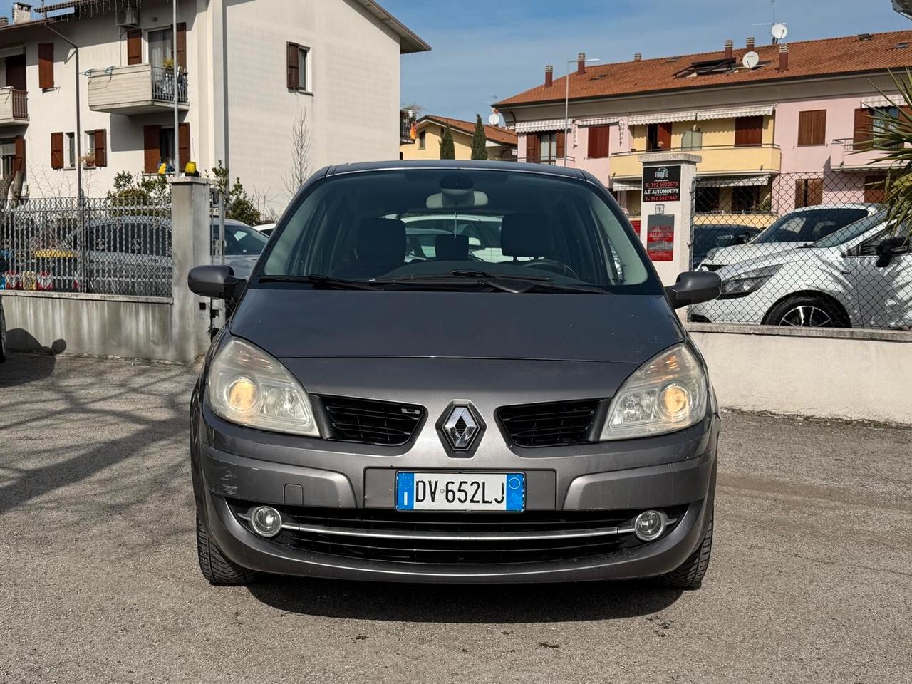 Renault Scenic Grand Scénic 1.6 16V GPL Serie Speciale PlayStation Portable