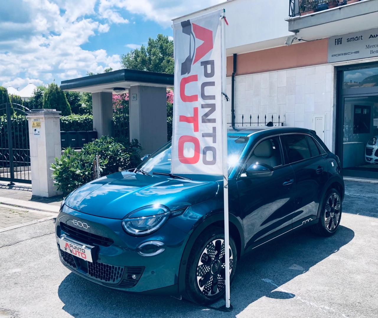 Fiat 600 Hybrid 110 CV DCT MHEV Business