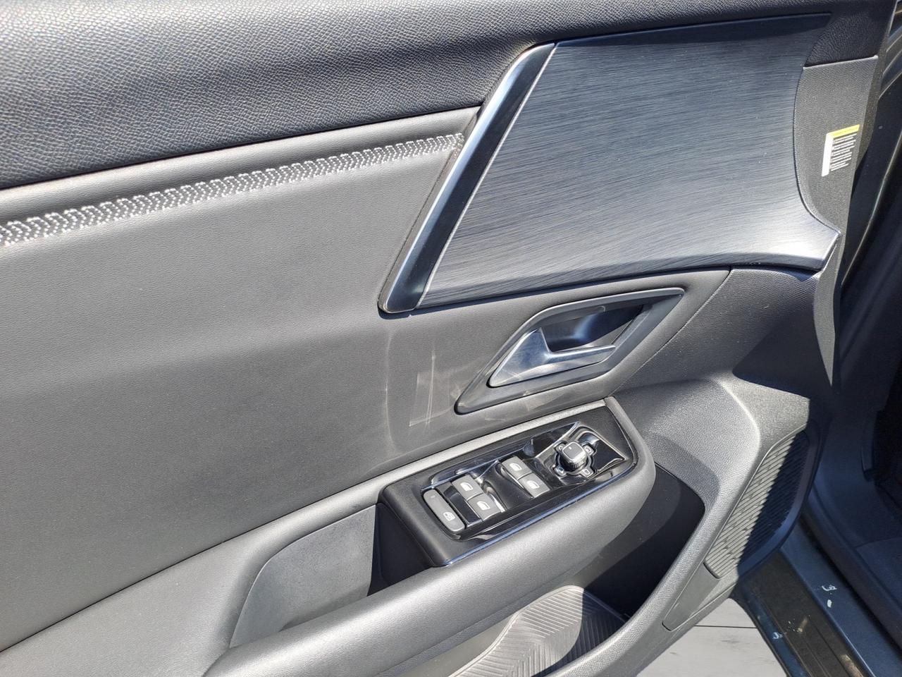 CITROEN C5 X - C5 X Hybrid 225 e-EAT8 Shine