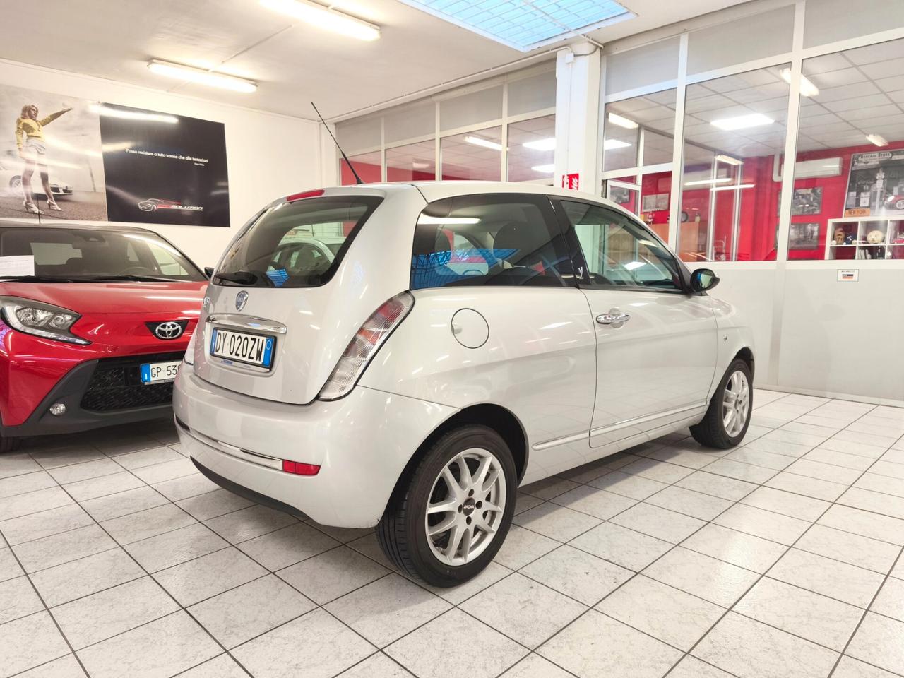 Lancia Ypsilon 1.2 Oro
