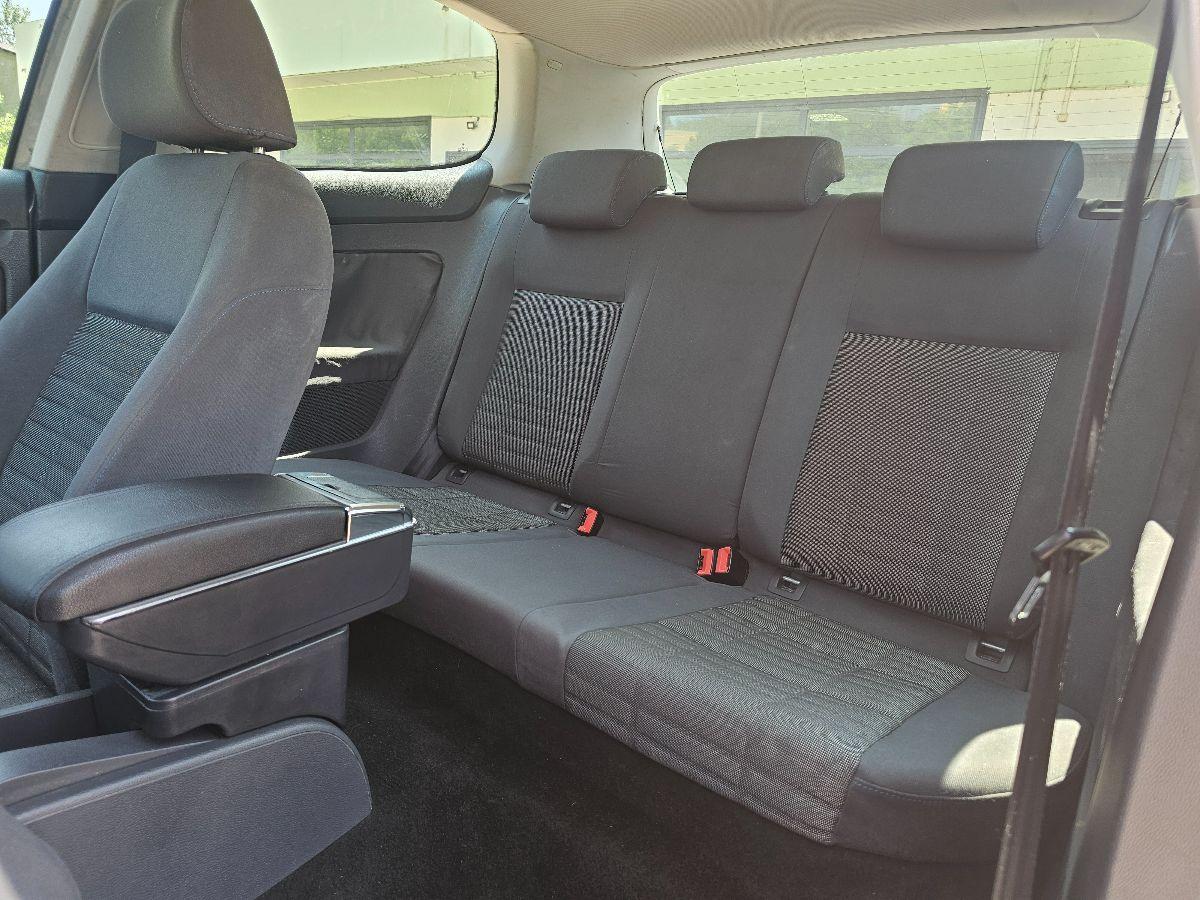 VOLKSWAGEN GOLF 5 1.6 BENZINA 3P GARANZIA 12M