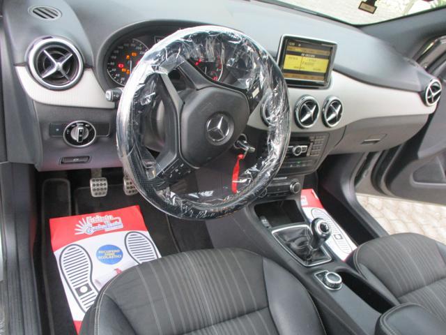 MERCEDES-BENZ B 180 CDI BlueEFFICIENCY Premium NAVI TEL