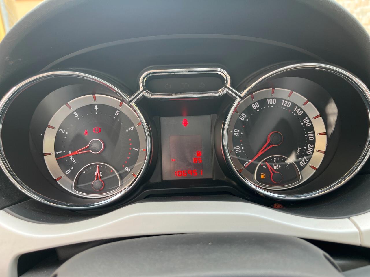 Opel Adam Rocks 1.2 70 CV Unlimited
