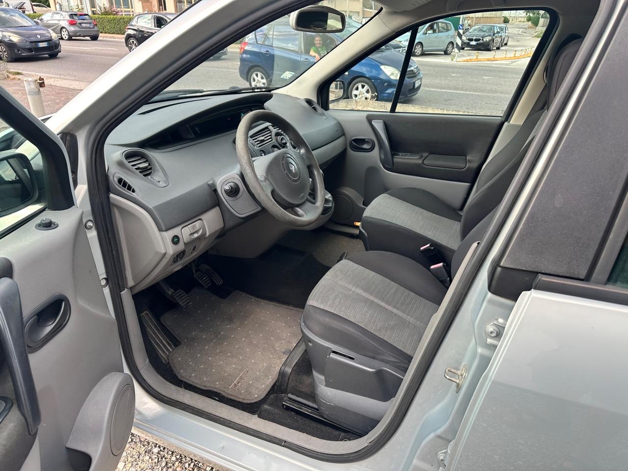 Renault Scénic 1.6 16V Luxe Dynamique metano