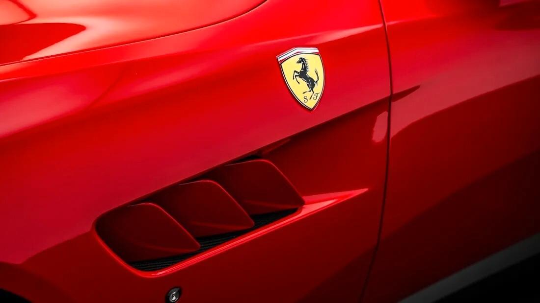 Ferrari GTC4 Lusso LEASING FULL INCLUSIVE - NOLEGGIO LUNGO TERMINE