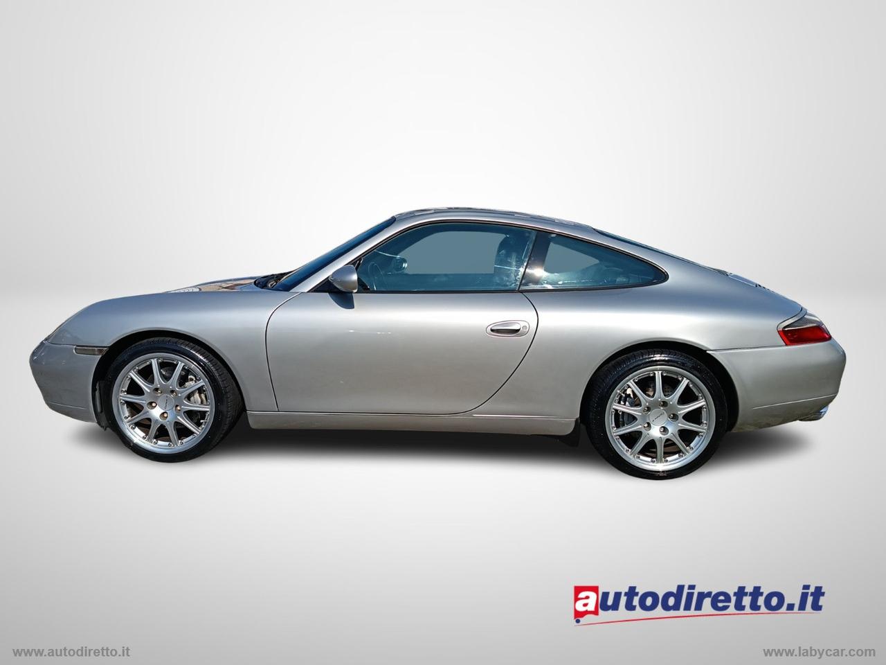 PORSCHE 996 Carrera 4 Coupé