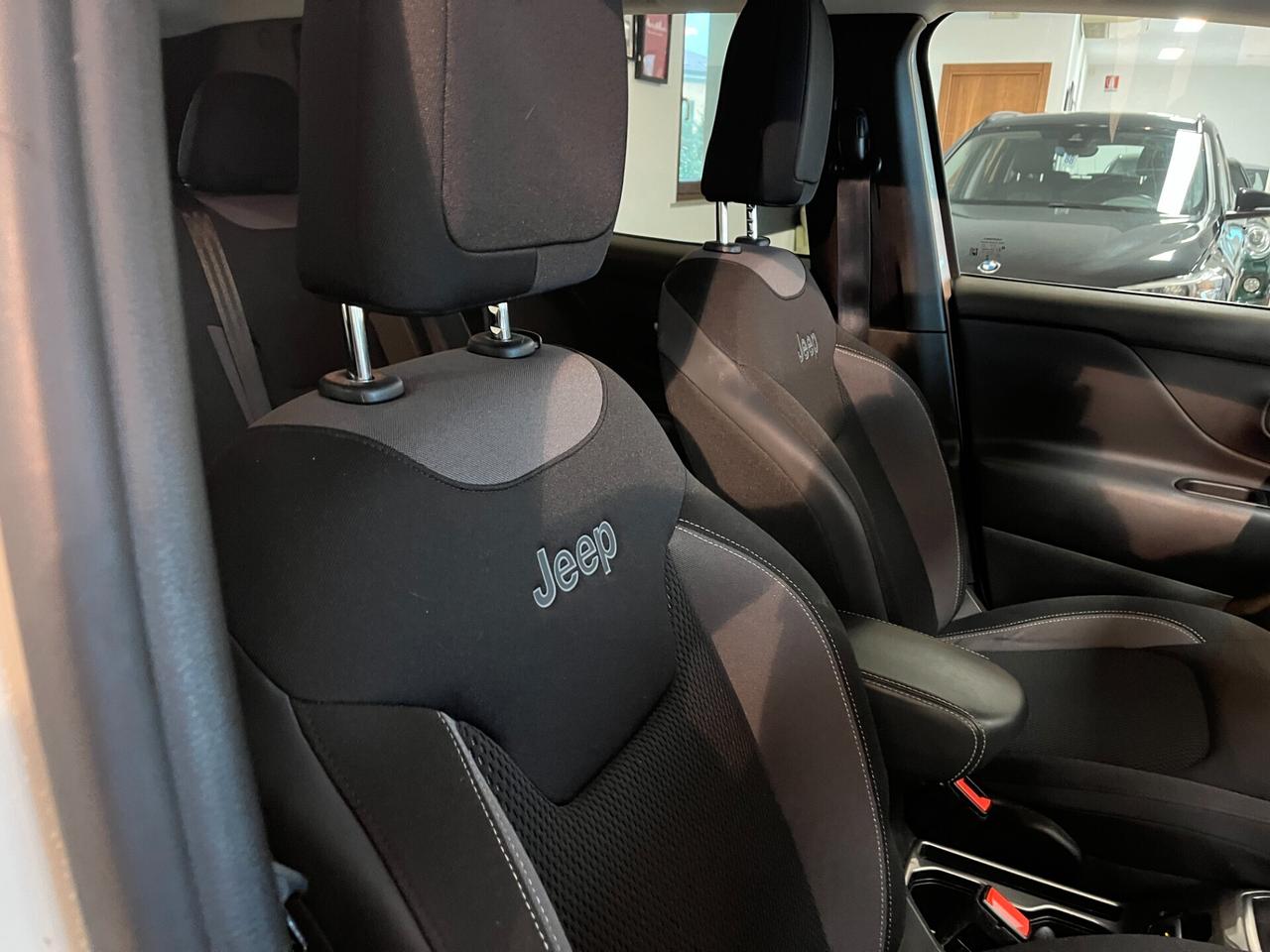 Jeep Renegade 1.5 Turbo T4 MHEV 130 cv Limited Dct