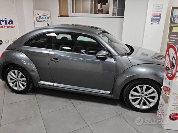 Volkswagen Maggiolino 2.0 TDI Design BlueMoti...