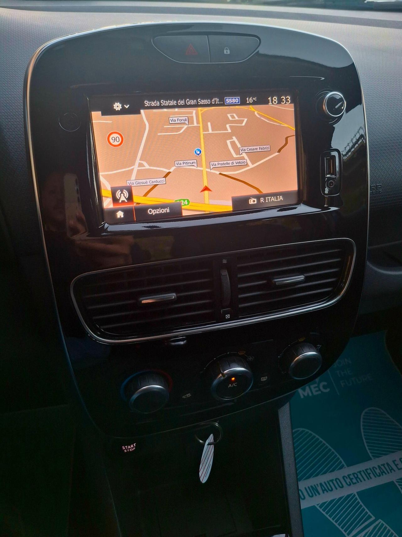 Renault Clio TCe 12V 90 CV GPL 5 porte Moschino Intens