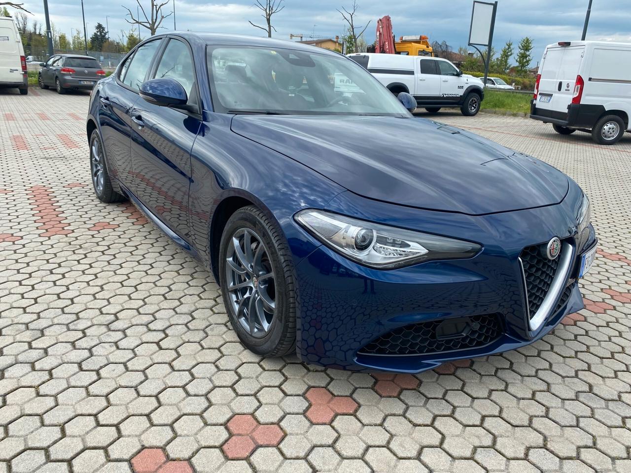 Alfa Romeo Giulia 2.2 Turbodiesel 136 CV AT8 Business