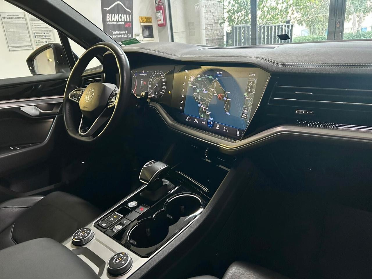 Volkswagen Touareg 3.0 V6 TDI SCR Elegance SoP. Pneum. G. Traino