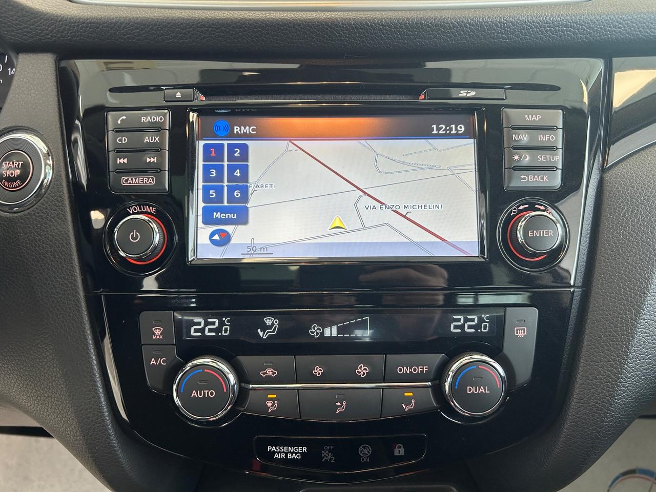 Nissan Qashqai 1.6 dCi 2WD N-Connecta Xtronic Neopatentati