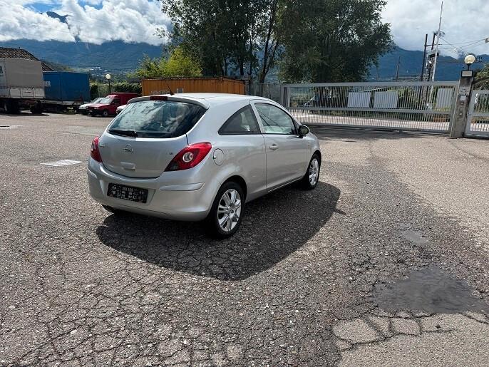 Opel Corsa 1.2 3 porte Easytronic Enjoy