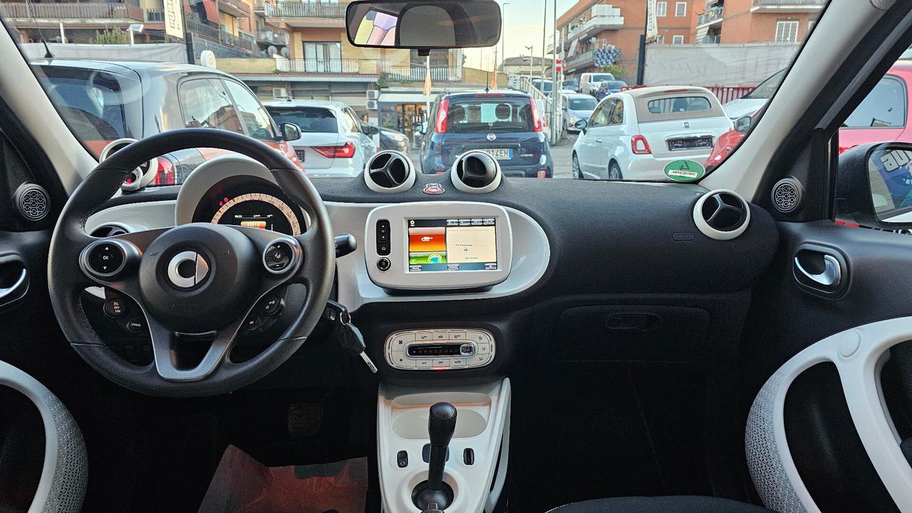Smart Forfour 70 1.0 twinamic Passion NAV RETROCAM SENSORI CARVERTICAL OK