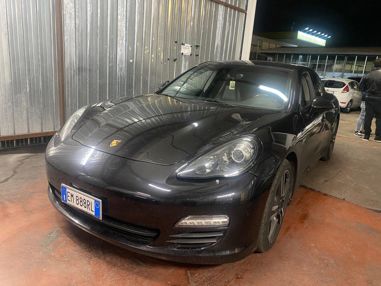Porsche Panamera 3.0 Diesel Platinum Edition FULL