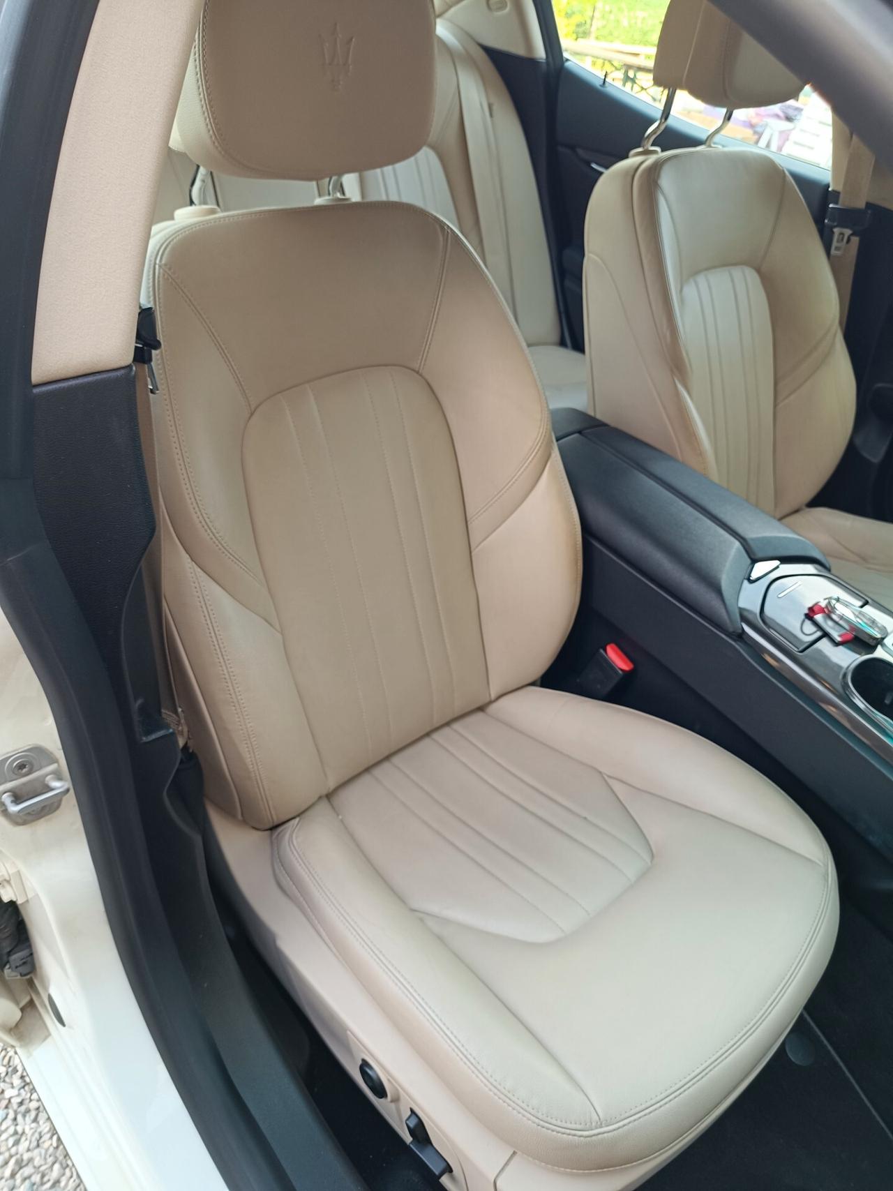 Maserati Ghibli V6 Diesel 250cv