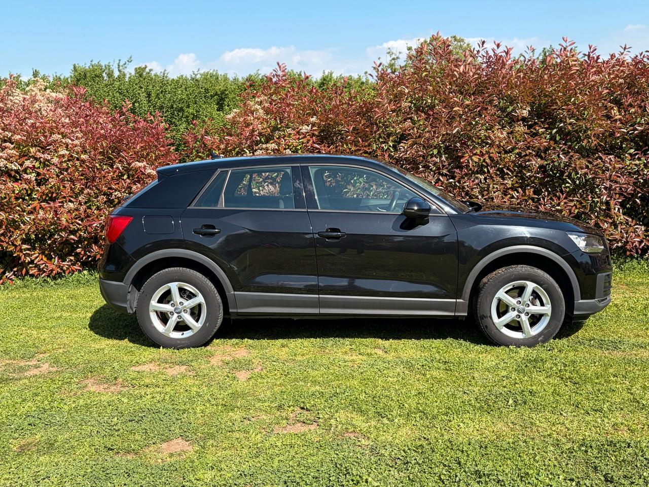 Audi Q2 30 TDI S tronic Business Design