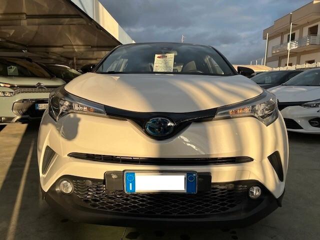 TOYOTA CH- R IBRIDA AUTOMATICA !