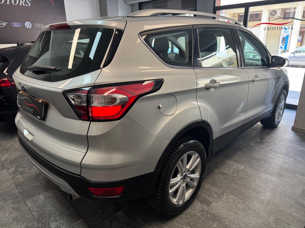 Ford Kuga 1.5 TDCI 120 CV S&S 2WD Titanium