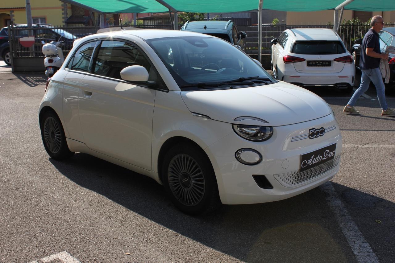 Fiat 500 500e Berlina 42 kWh Icon