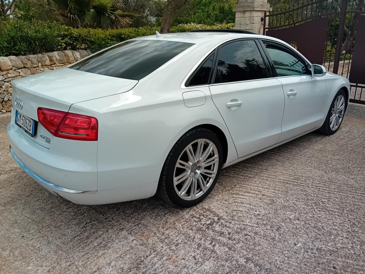 Audi A8 4.2 TDI quattro tiptronic