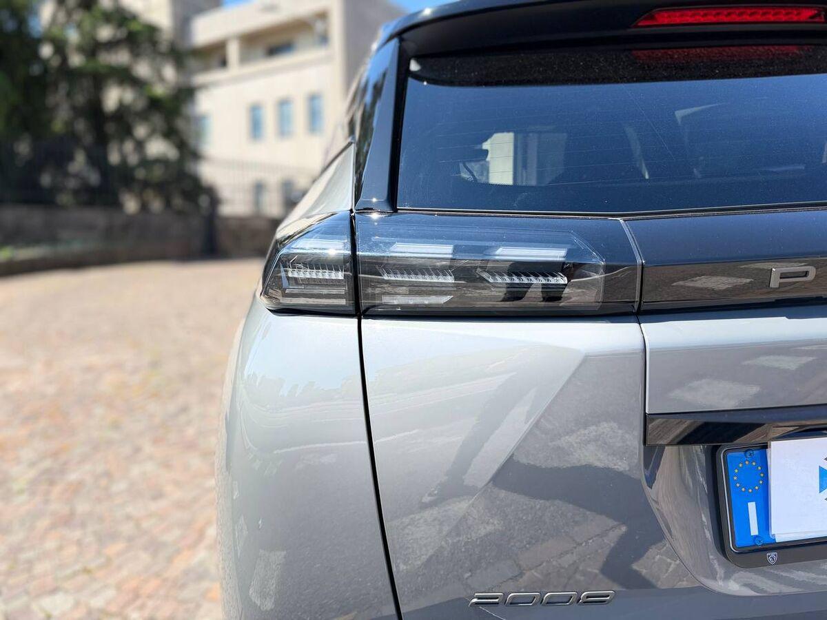 Peugeot 2008 1.2 puretech GT s&s 130cv eat8
