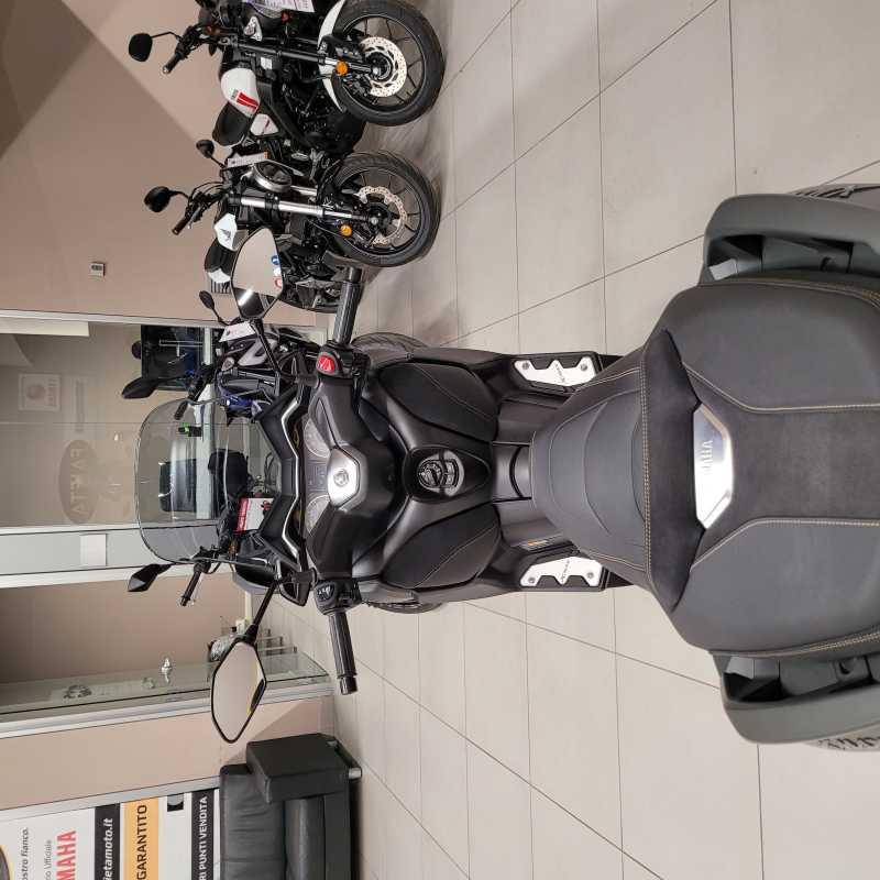 Yamaha X-Max 300 Tech Max - 2020