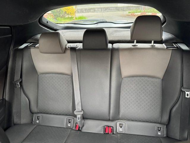 TOYOTA C-HR 1.8 Hybrid E-CVT Black Edition