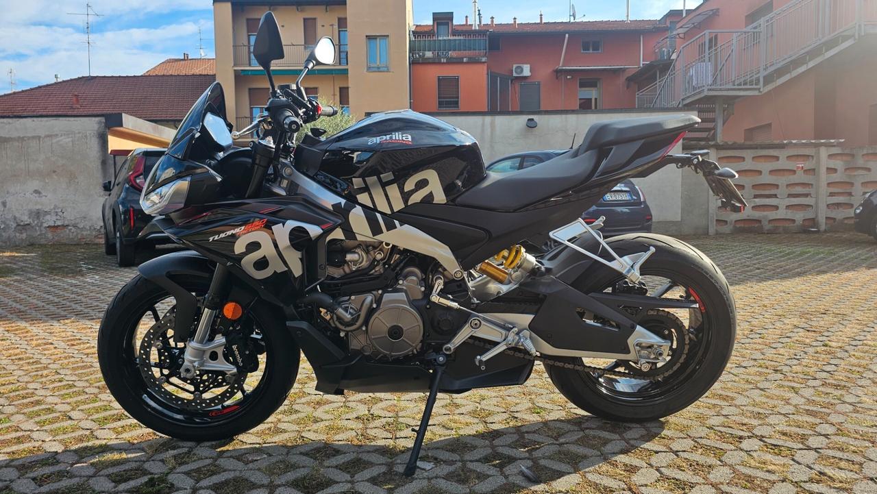 Aprilia Tuono 660 Factory