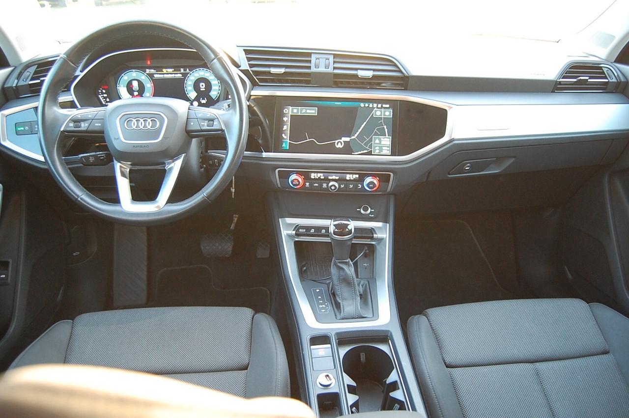 Audi Q3 35 TDI S tronic Business