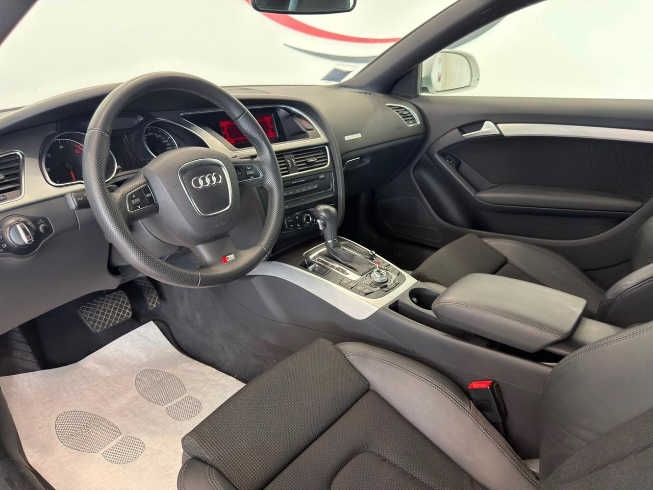Audi A5 3.0 V6 TDI F.AP. quattro S-LINE 30.000 KM
