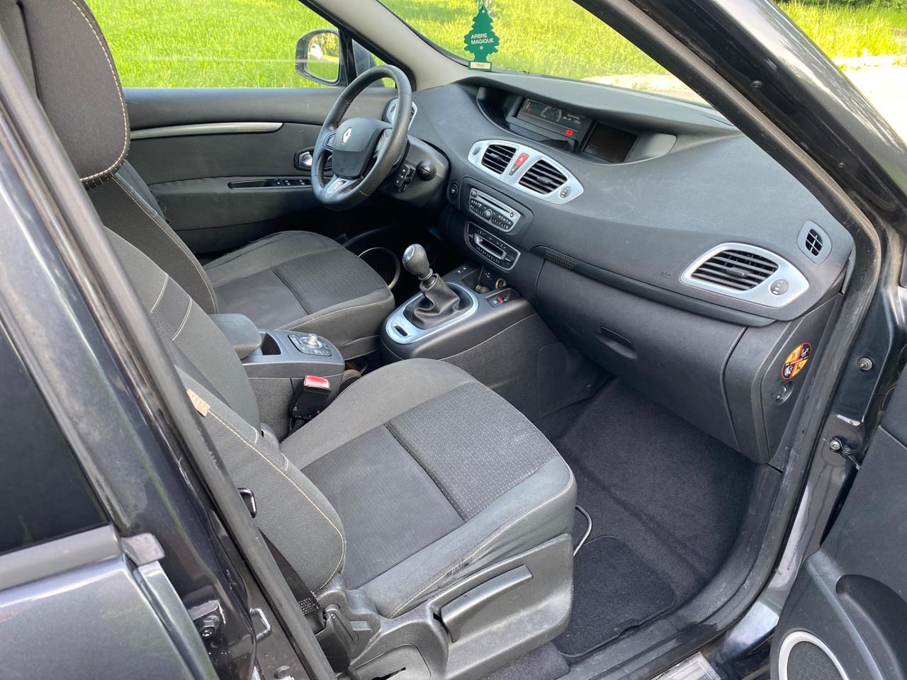 Renault Scenic XMOD1.5 dCi 110CV Dynamique