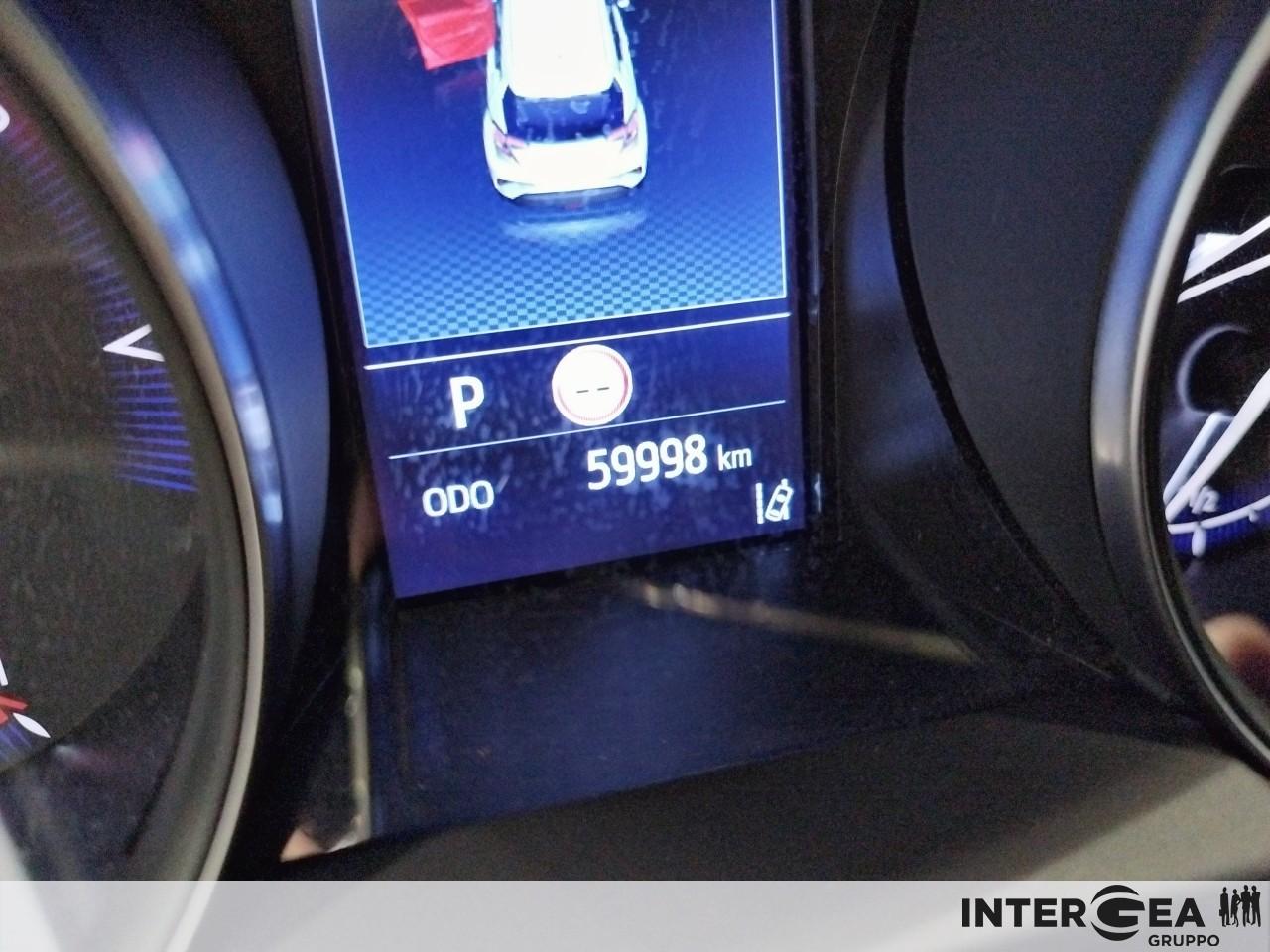 TOYOTA C-HR 2.0h Comfort e-cvt