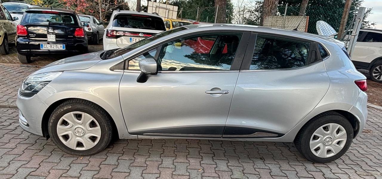 Renault Clio dCi 8V 75 CV Start&Stop 5 porte Energy Duel